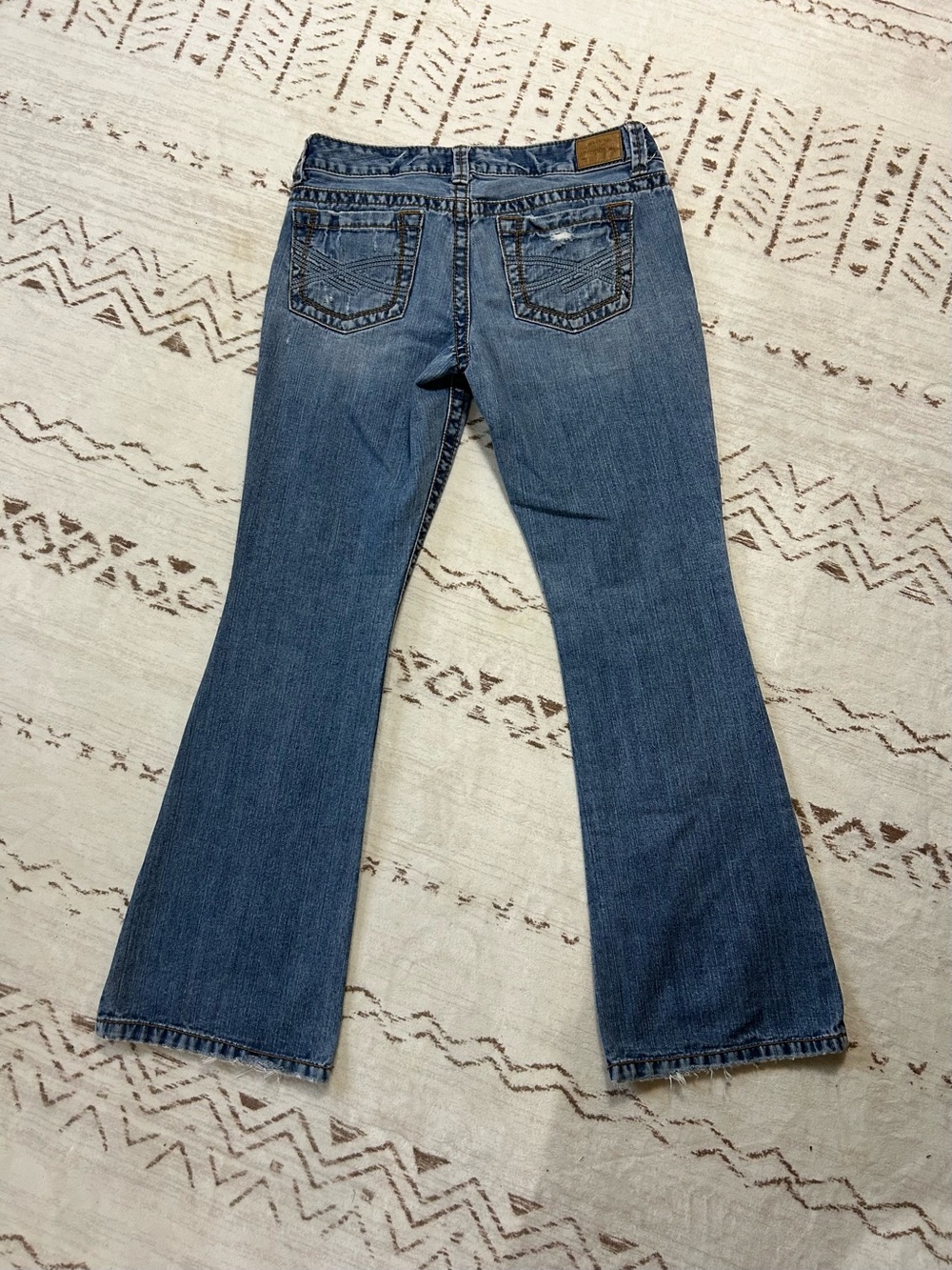 Aeropostale Hailey Flare Jeans Medium Wash Distressed Stretch Denim 7/8 Y2K - Picture 3 of 6